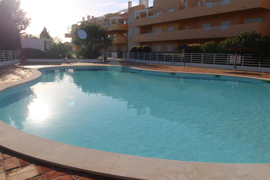 Marinho - 2 Bedroom 2 Bathroom Ground Floor Apartment With Communal Pool And Gardens Conceição Εξωτερικό φωτογραφία