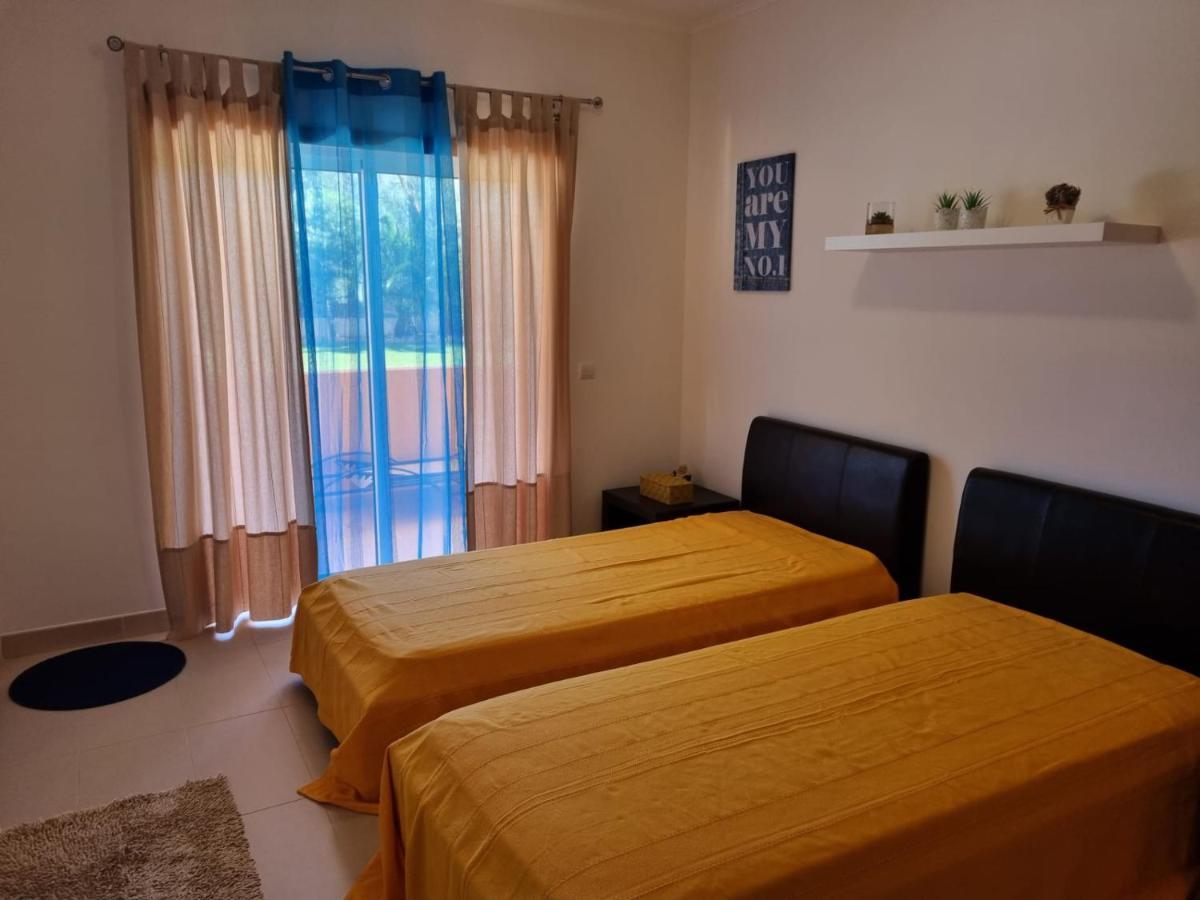 Marinho - 2 Bedroom 2 Bathroom Ground Floor Apartment With Communal Pool And Gardens Conceição Εξωτερικό φωτογραφία