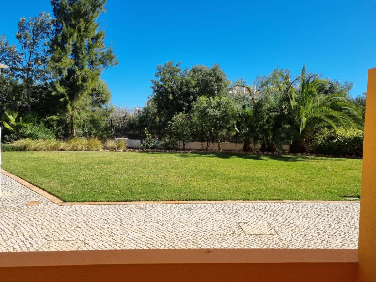 Marinho - 2 Bedroom 2 Bathroom Ground Floor Apartment With Communal Pool And Gardens Conceição Εξωτερικό φωτογραφία